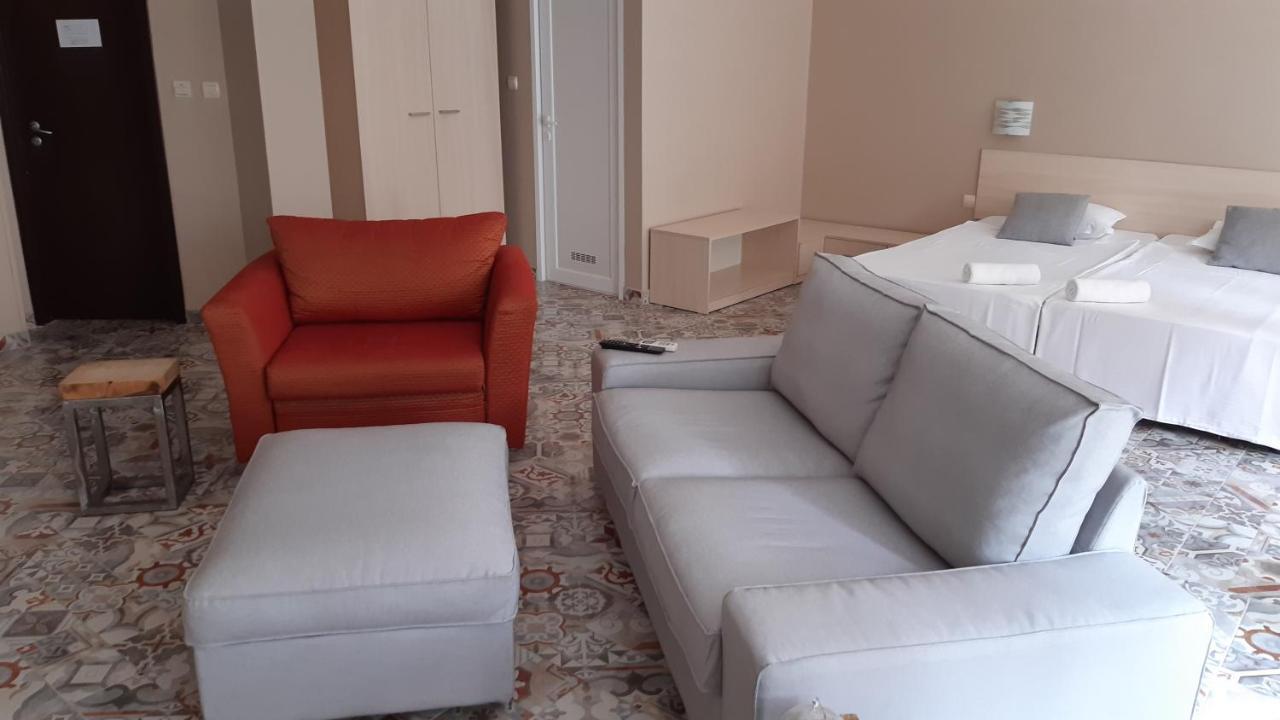 Motivi Hotel Saints Constantine and Helena Exterior photo